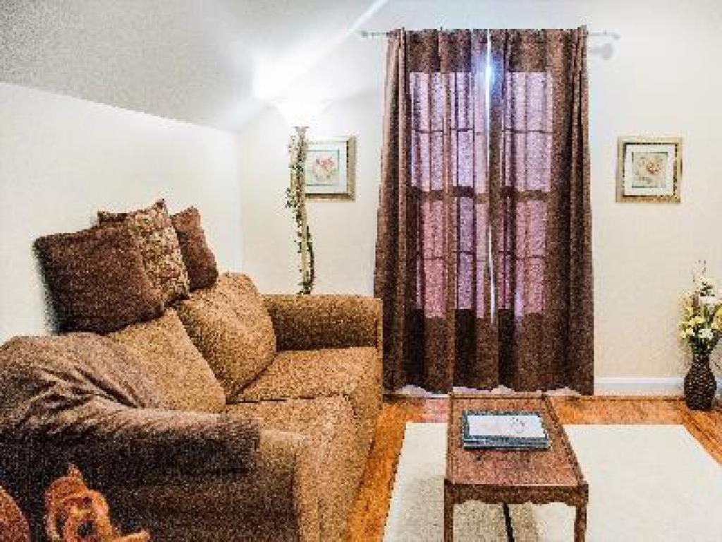 A Mighty Oak B&B Pilot Mountain Room photo